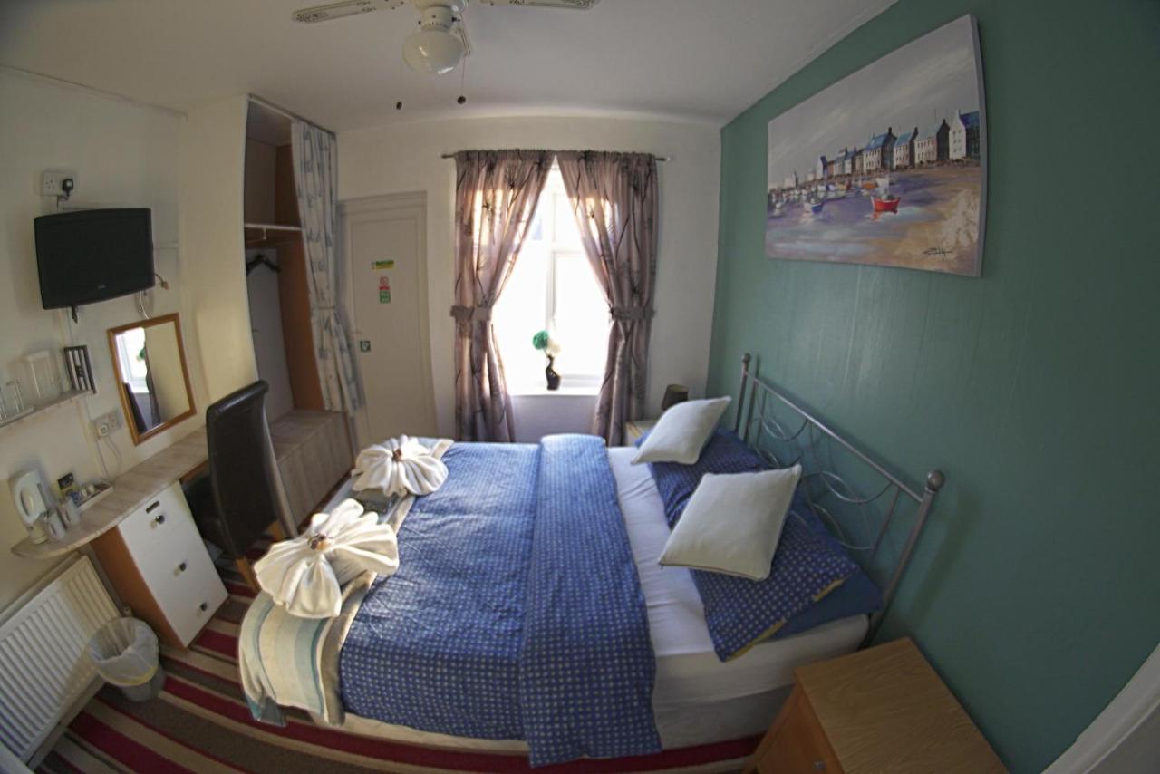 The Eastleigh Hotel Скегнес Екстериор снимка